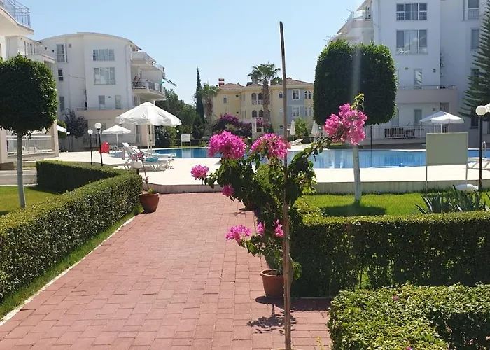 Nirvana Club Belek: Poolside Family Retreat Apartment *